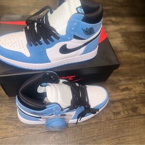Air Jordan 1 Retro High OG GS “university blue “